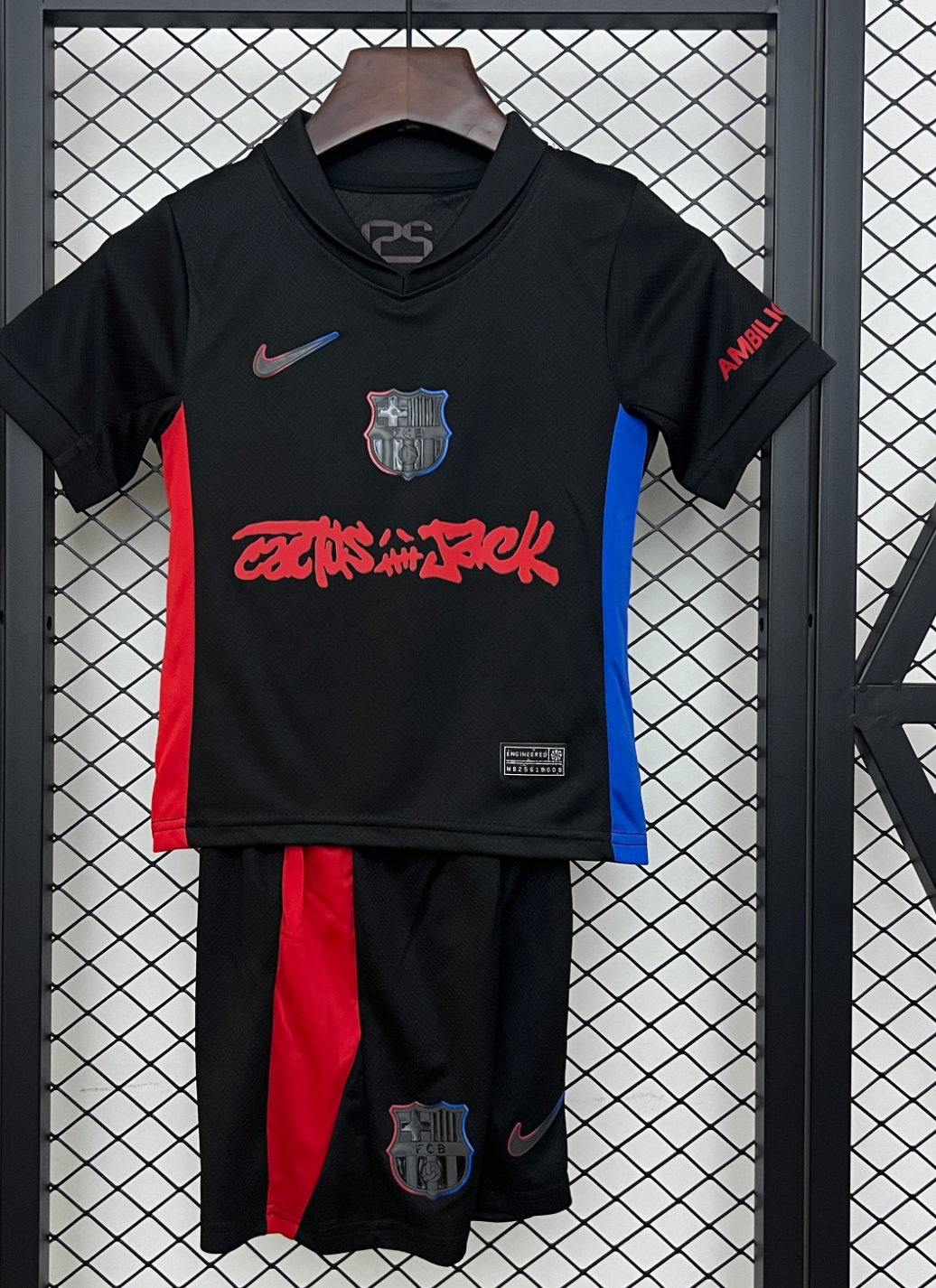 Kids Cactus Jack Barcelona Kit